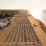 Cozy Flat With Sea View Balcony-beahost Apartman Bibione