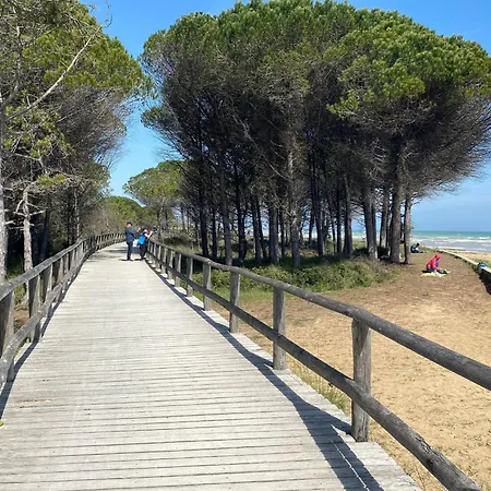 Cozy Flat With Sea View Balcony-beahost Apartman Bibione