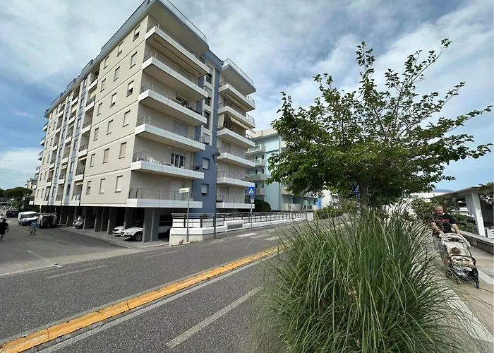 Cozy Flat With Sea View Balcony-beahost Bibione